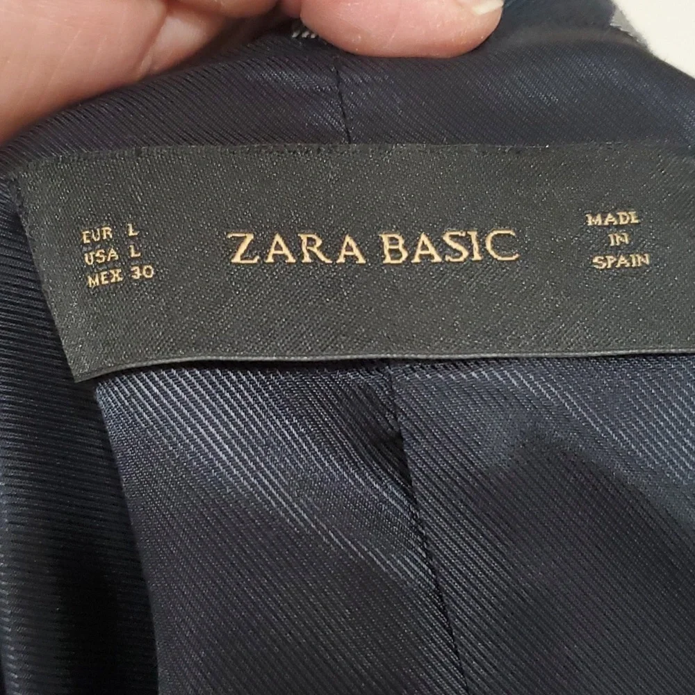 Zara Balzer - Picture 5 of 8